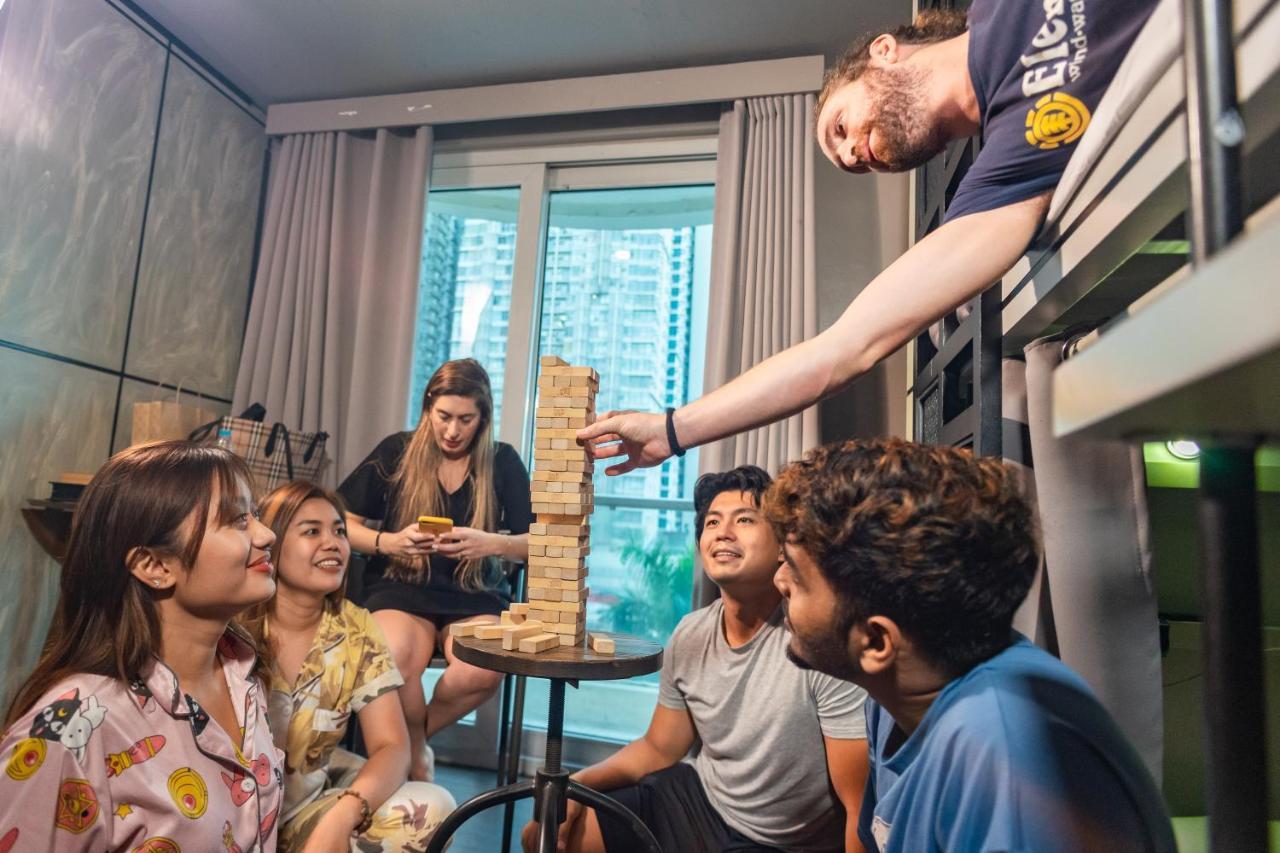 Abraham Manila - Located In Makati (adults Only) *
