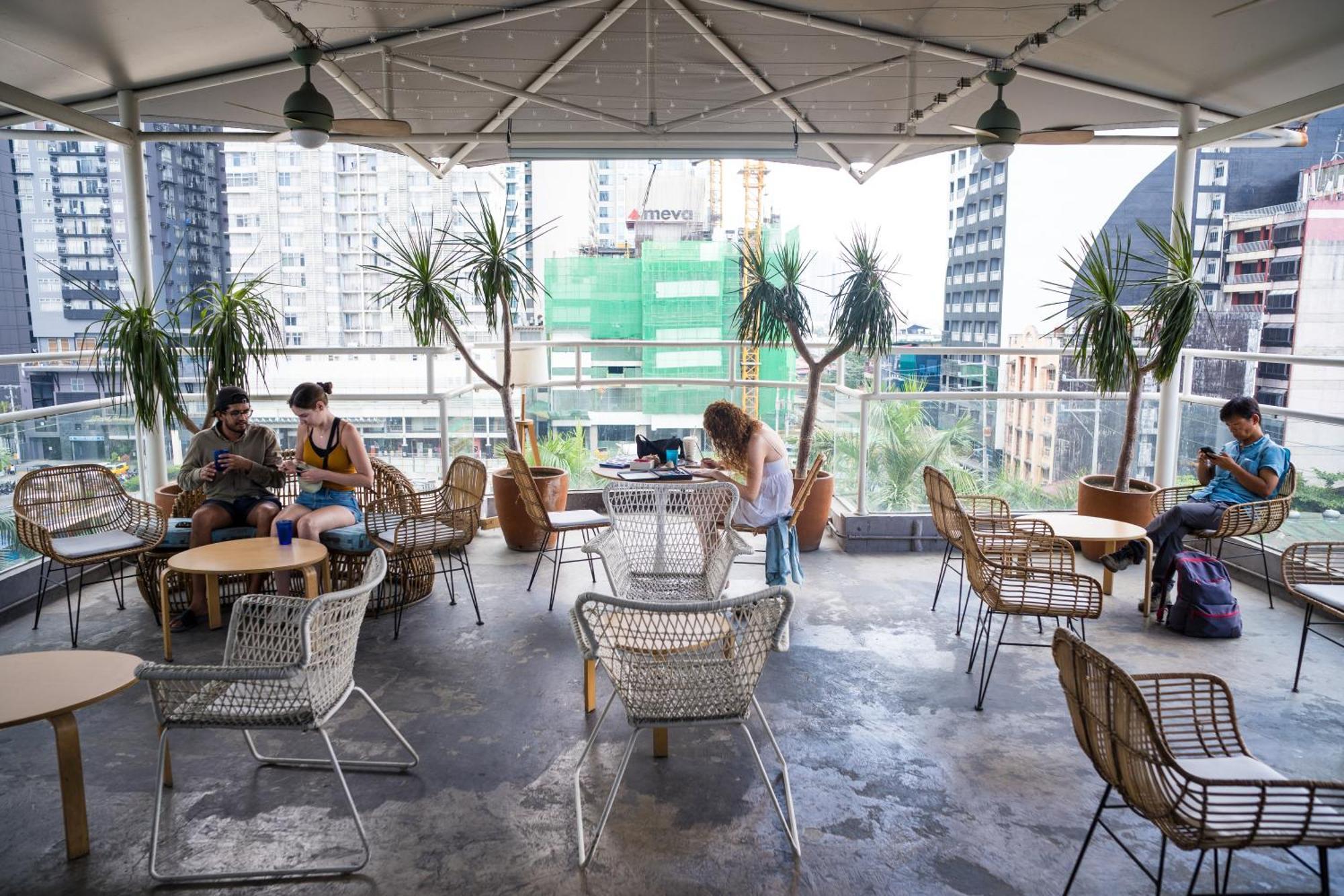 Hostel Abraham Manila - Located In Makati (adults Only)