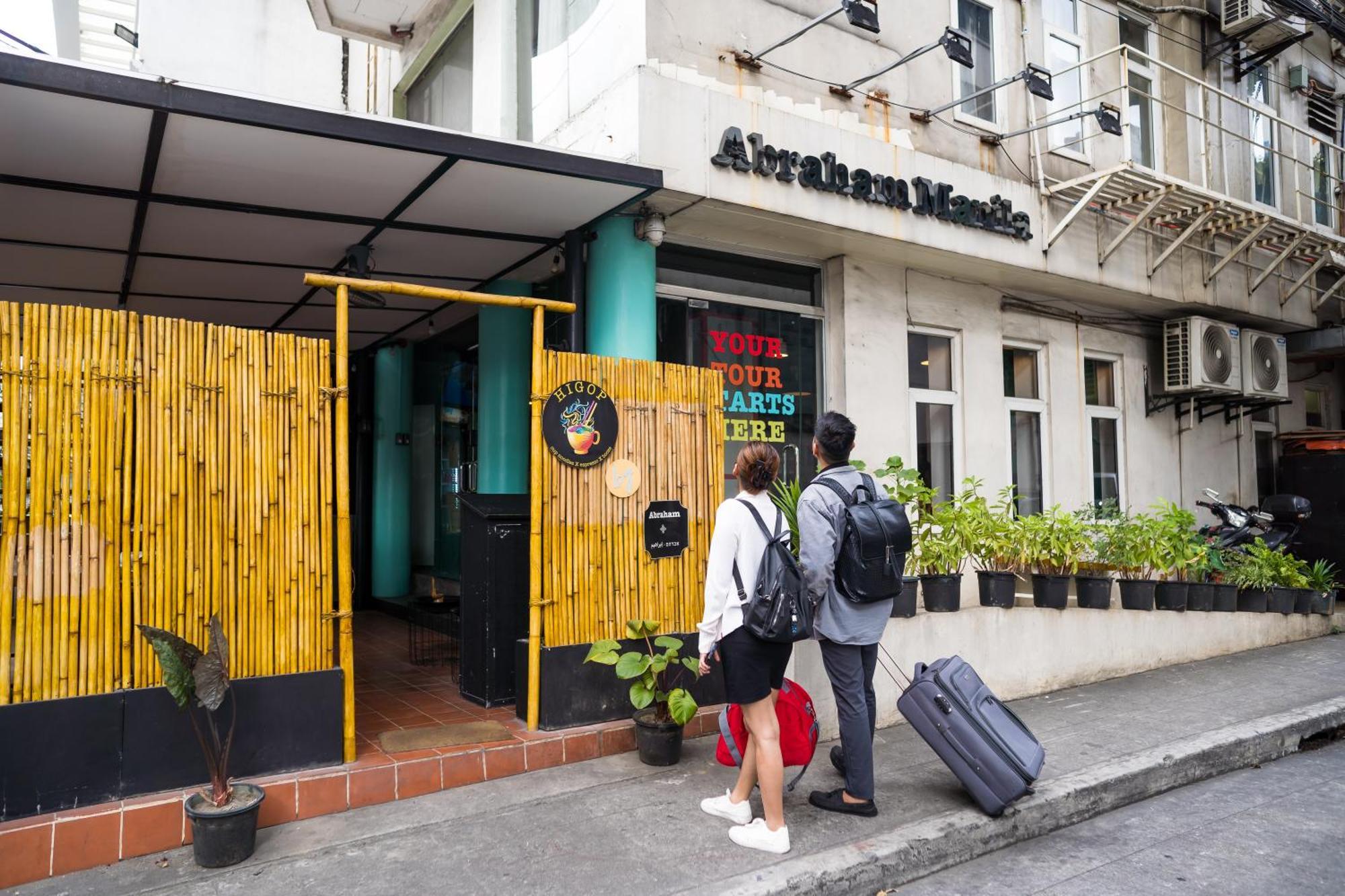Abraham Manila - Located In Makati (adults Only)